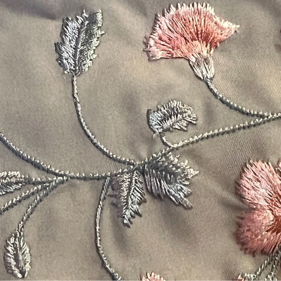 90s Silk capri embroidered pants fully-lined tan coral moss-green floral cropped - Picture 4 of 8